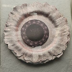 New Nouveau Rose Gold Textured Reef Charger For Plates Scalloped Set Of 4